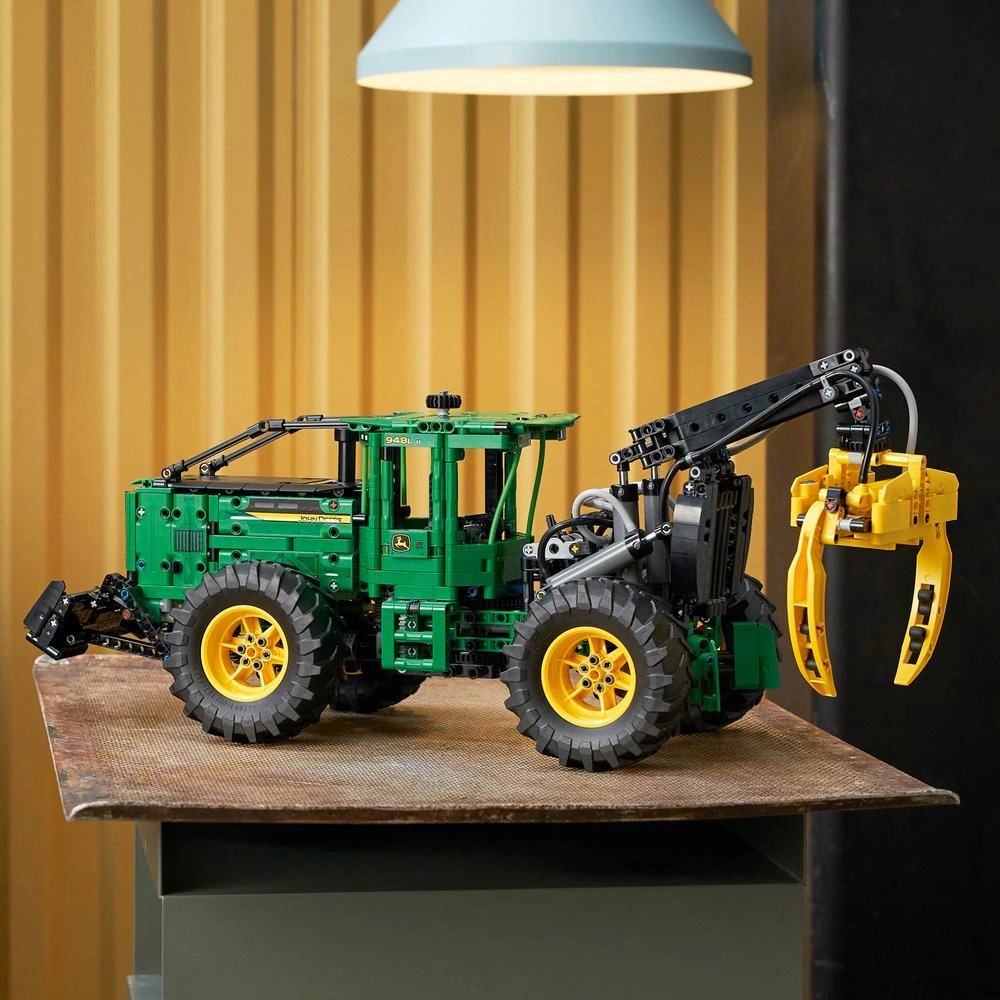 LEGO® Lesní traktor John Deere 948L-II 42157 Obrázek