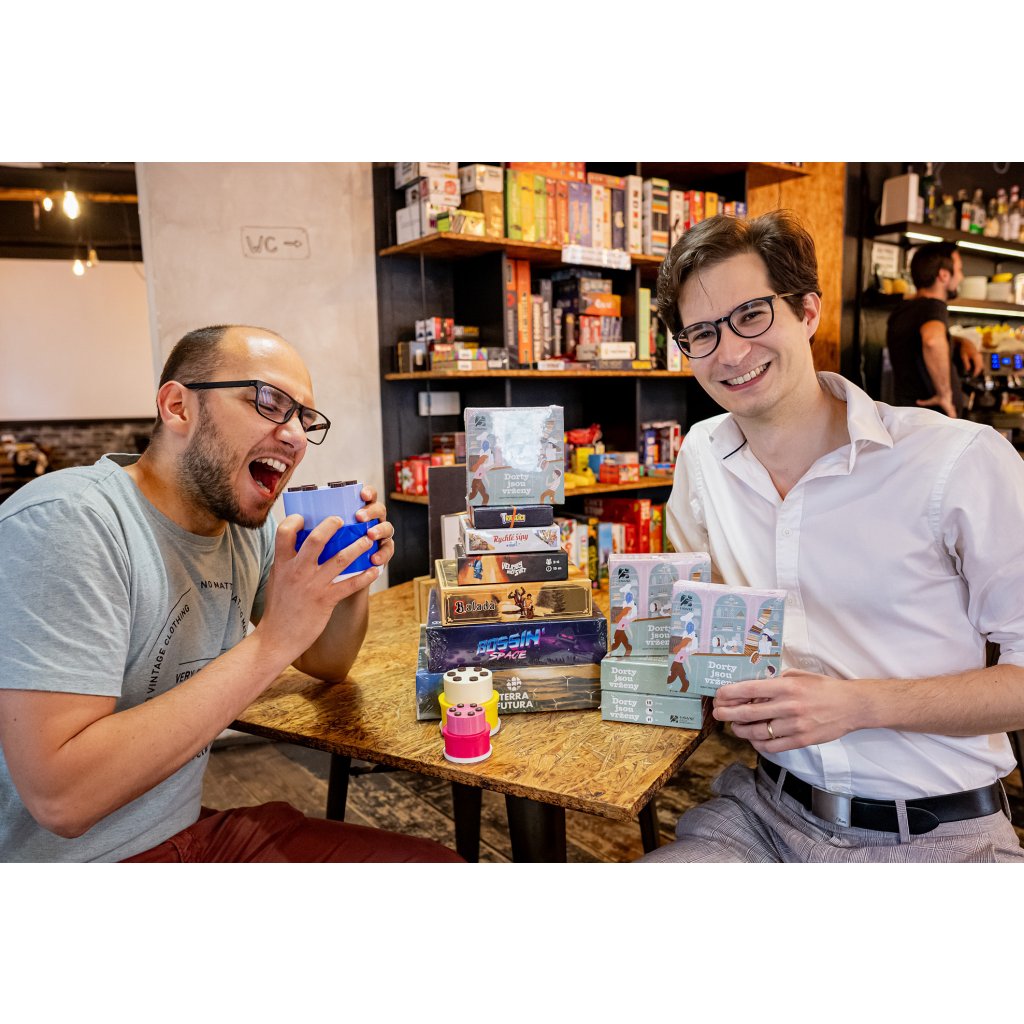 4 Kavky Dorty jsou vrženy Obrázek