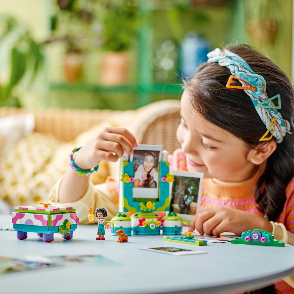 LEGO® Mirabelin fotorámeček a šperkovnice 43239 Obrázek