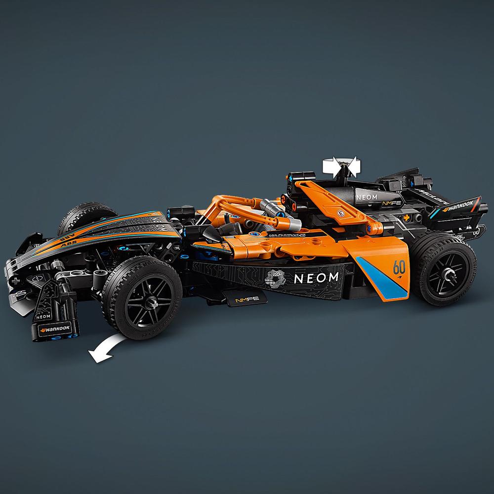 LEGO® NEOM McLaren Formula E Race Car 42169 Obrázek