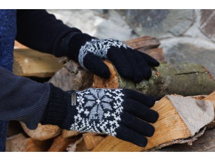 vlněné rukavice