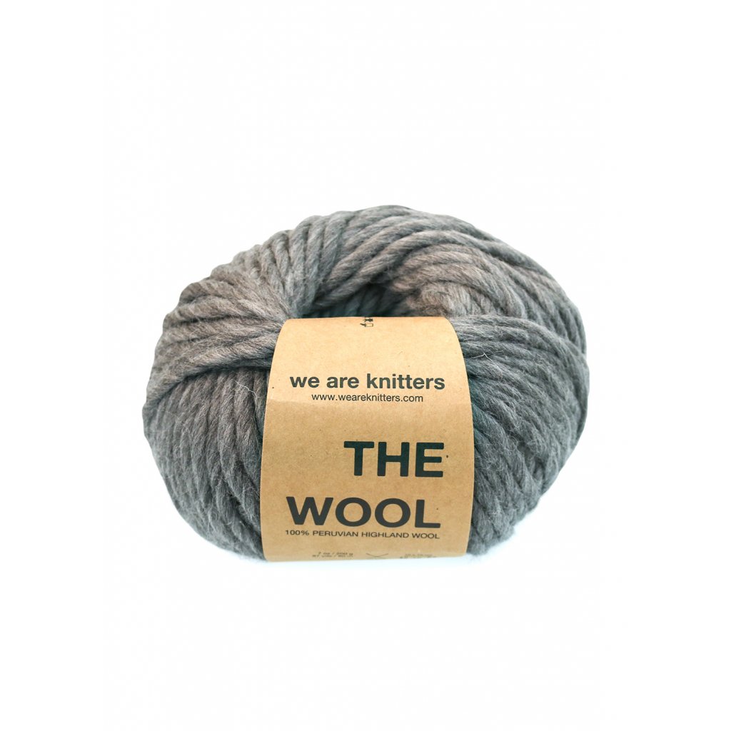 skeins yarn balls wool spotted dark grey 01