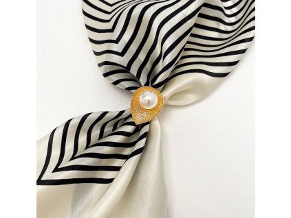 Malá spona / průvlek na šátek zlatý list s perlou v dárkovém balení, WHITE ORCHID