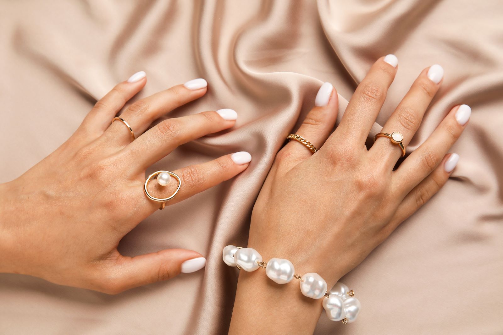 Jaké jsou významy prstenů na prstech?